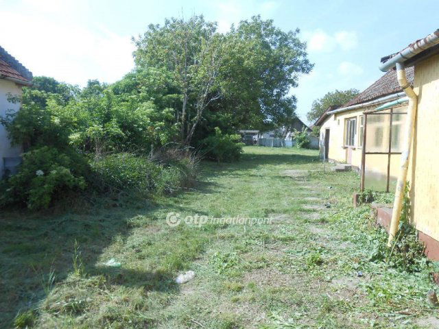 Eladó családi ház, Jánoshalmán 2.5 M Ft, 2 szobás