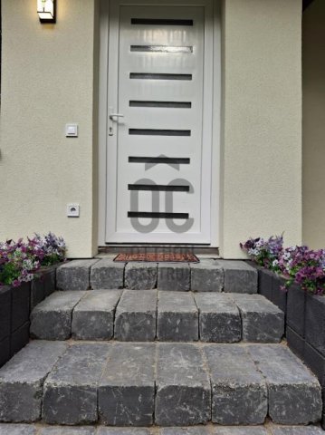 Eladó családi ház, Cegléden 56.5 M Ft, 2 szobás