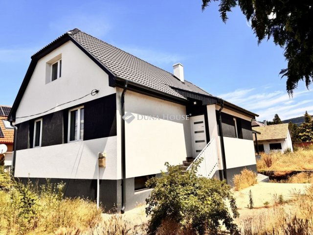 Eladó családi ház, Vértesszőlősön 97.5 M Ft, 4 szobás