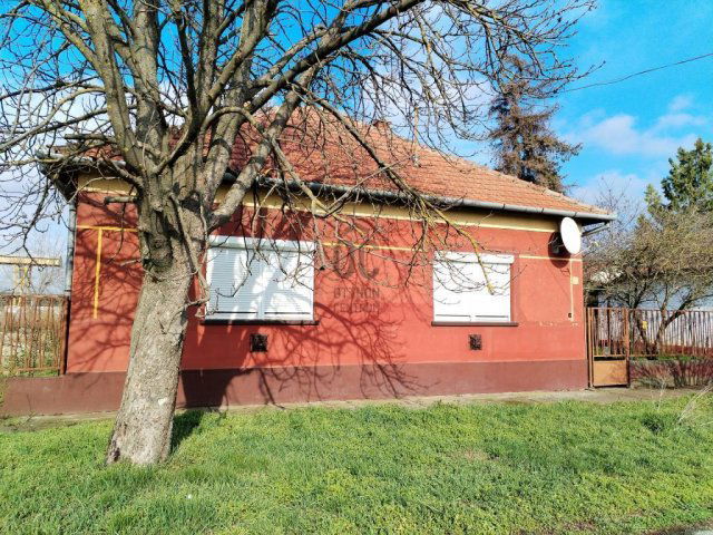 Eladó családi ház, Jászkarajenőn 13.9 M Ft, 2 szobás