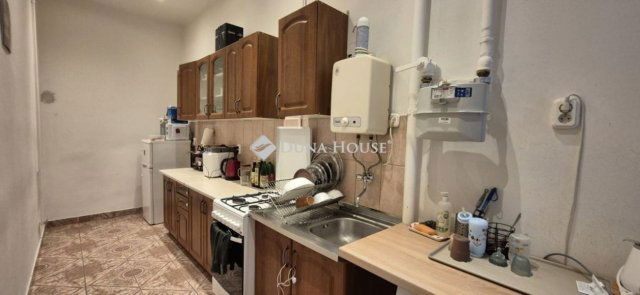 Eladó téglalakás, Budapesten, VII. kerületben 79 M Ft, 2 szobás