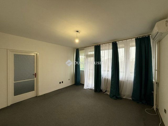 Eladó téglalakás, Budapesten, XVIII. kerületben 69.9 M Ft