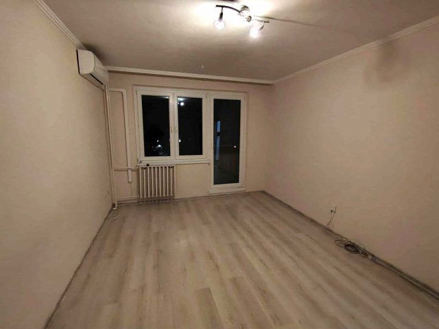 Eladó panellakás, Székesfehérvárott 51.9 M Ft, 2 szobás