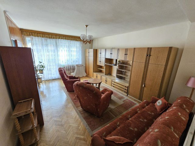 Kiadó téglalakás, albérlet, VIII. kerületben, Harminckettesek terén