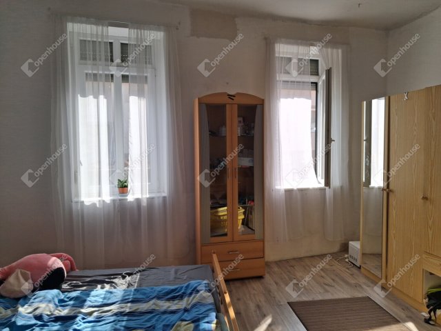 Eladó családi ház, Kőszegen 54 M Ft, 4 szobás