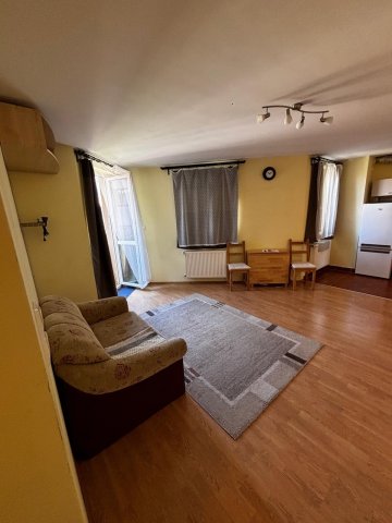 Kiadó téglalakás, albérlet, VII. kerületben, Marek József utcában