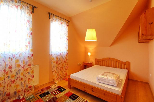 Kiadó téglalakás, albérlet, Debrecenben 260 E Ft / hó, 2 szobás
