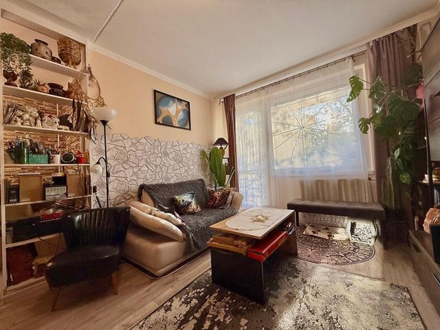 Eladó panellakás, Budapesten, III. kerületben 96.9 M Ft
