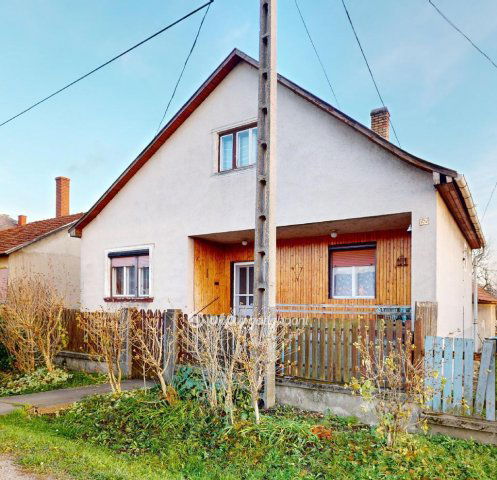 Eladó családi ház, Sajókazán 15.9 M Ft, 3 szobás