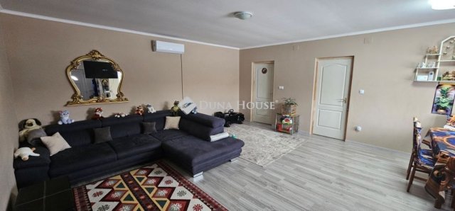 Eladó családi ház, Farmoson 35.9 M Ft, 3 szobás