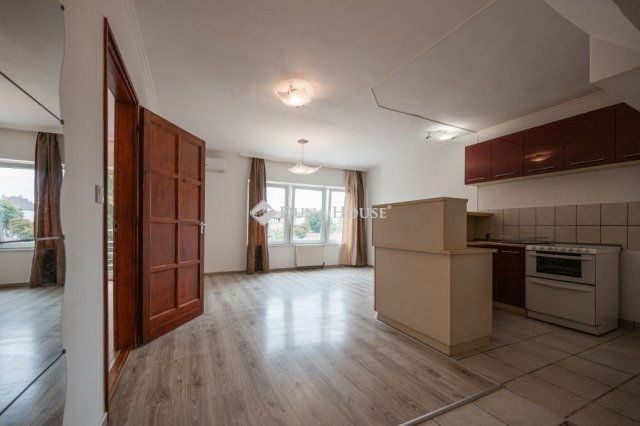 Eladó téglalakás, Budapesten, XVIII. kerületben 64.9 M Ft