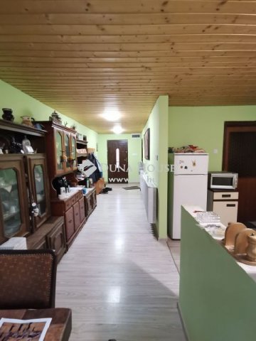 Eladó családi ház, Kecskéden 55.9 M Ft, 4 szobás