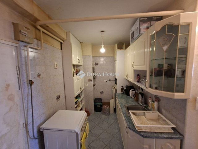 Eladó téglalakás, Szegeden 48.9 M Ft, 2 szobás