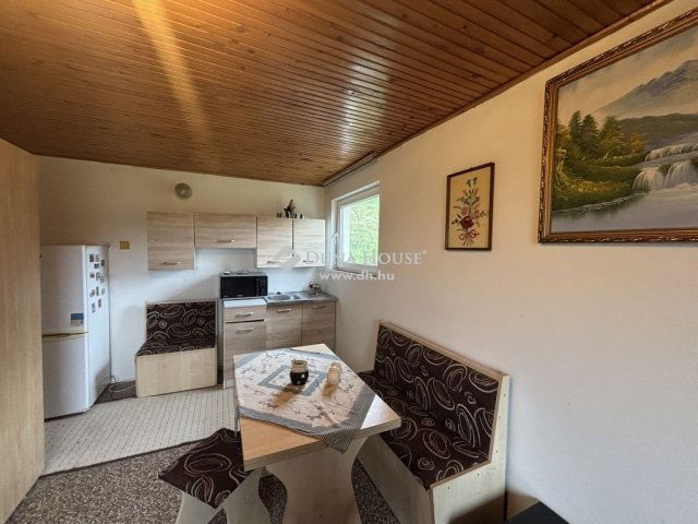 Eladó nyaraló, Tokodon 12.8 M Ft, 2 szobás / költözzbe.hu
