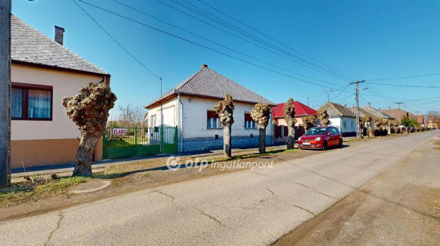 Eladó családi ház, Vásárosnaményben 35 M Ft, 2 szobás