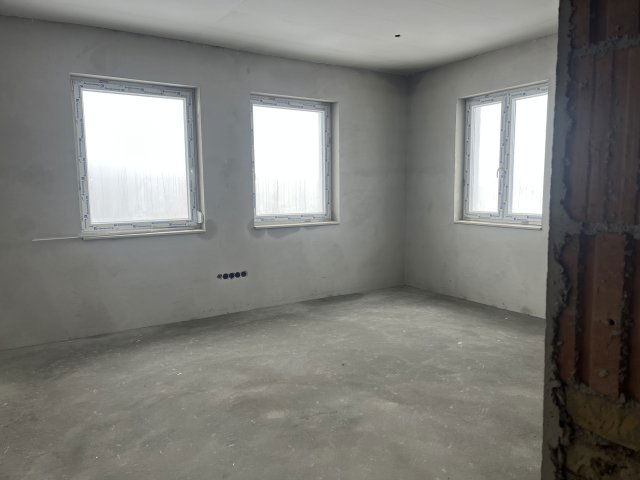 Kiadó telek, Győrújbaráton 2490 E Ft / hó