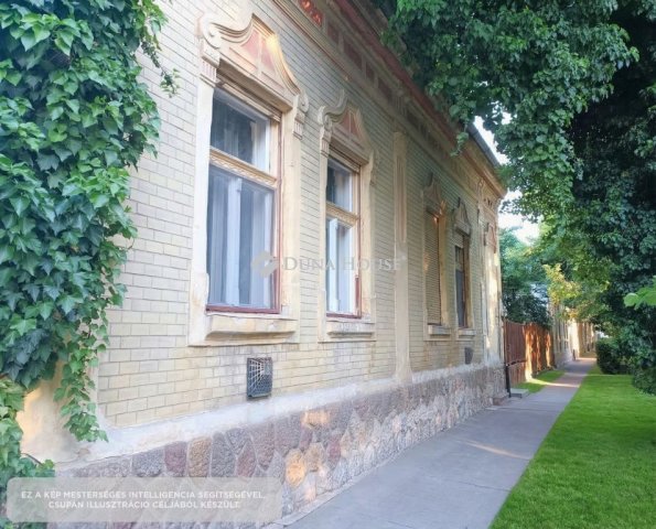 Eladó családi ház, Békésen, Jantyik Mátyás utcában 22.7 M Ft