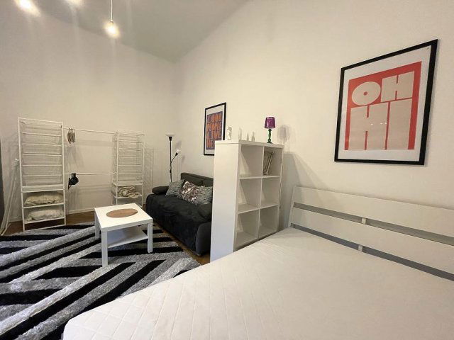 Kiadó téglalakás, albérlet, VI. kerületben, Nagymező utcában