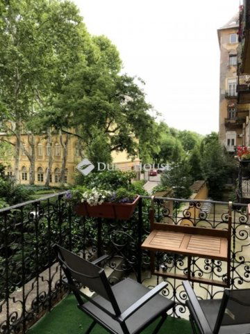 Eladó téglalakás, Budapesten, II. kerületben 172 M Ft, 4 szobás