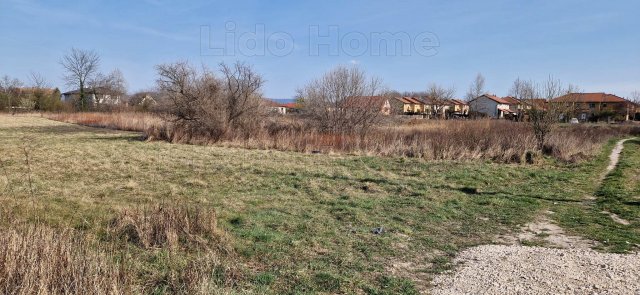 Eladó telek, Tatán 100 M Ft / költözzbe.hu