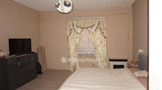 Eladó családi ház, Csányon 25 M Ft, 3 szobás