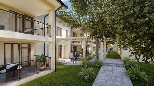 Eladó téglalakás, Szentesen 71.027 M Ft, 4 szobás