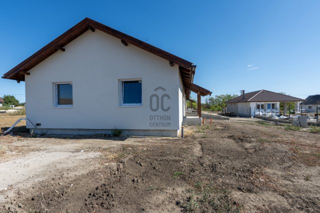 Eladó családi ház, Úrhidán 115 M Ft, 4 szobás