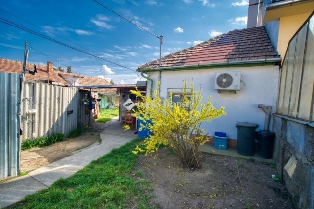 Eladó családi ház, Gyálon 54.9 M Ft, 4+1 szobás