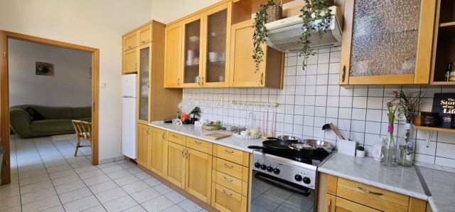 Eladó téglalakás, Szombathelyen 71 M Ft, 4 szobás