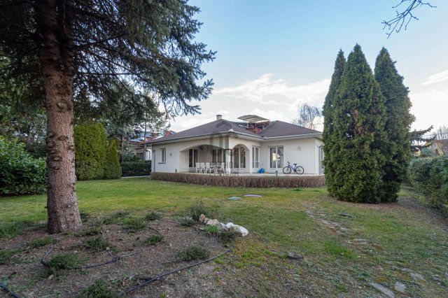 Eladó családi ház, Budapesten, XVI. kerületben 249.9 M Ft