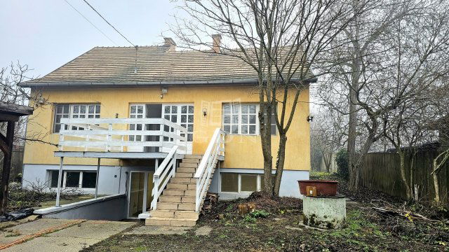 Eladó családi ház, Érden 109 M Ft, 8 szobás