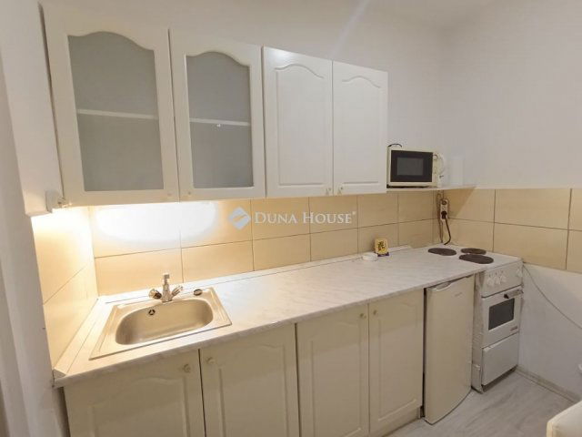 Eladó panellakás, Mohácson, Brand Ede utcában 21 M Ft, 1 szobás