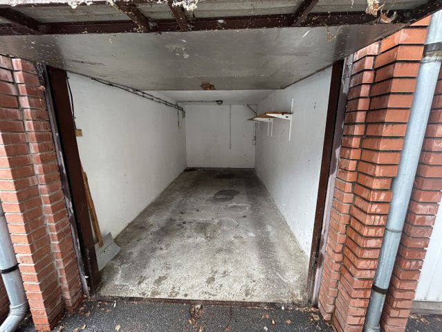 Kiadó garázs, Debrecenben 35 E Ft / hó / költözzbe.hu