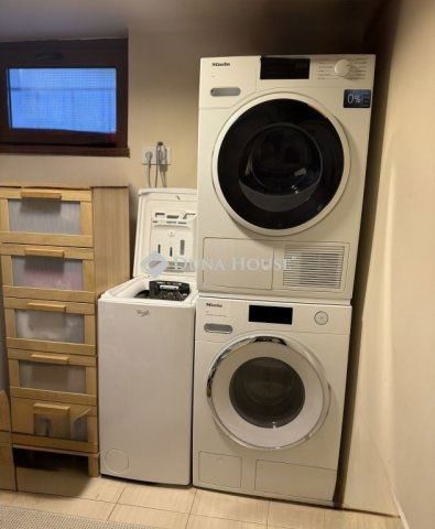 Eladó családi ház, Debrecenben 169.9 M Ft, 1 szobás