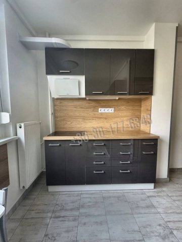 Eladó panellakás, Tatabányán 35 M Ft, 1 szobás
