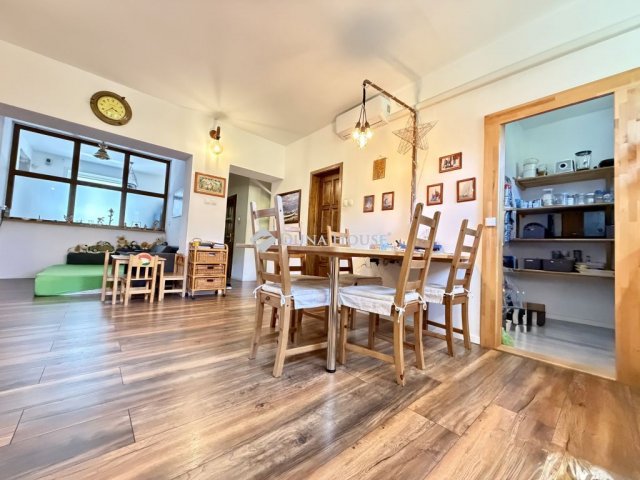 Eladó családi ház, Csopakon 299 M Ft, 10 szobás