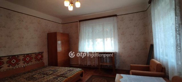 Eladó családi ház, Jászszentandráson 24.25 M Ft, 3 szobás