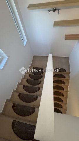 Eladó téglalakás, Budapesten, XVII. kerületben 89.9 M Ft