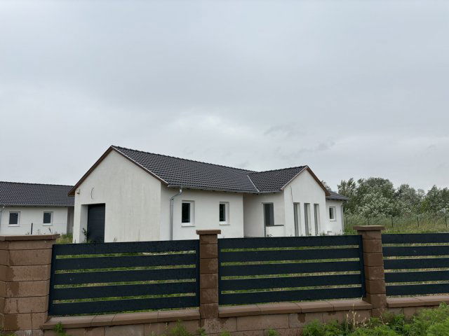 Eladó családi ház, Ráckevén 85.9 M Ft, 5 szobás
