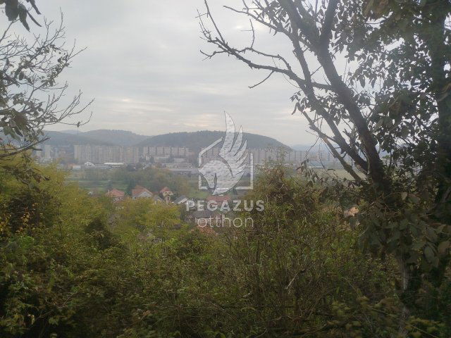 Eladó családi ház, Ózdon 8.9 M Ft, 4 szobás