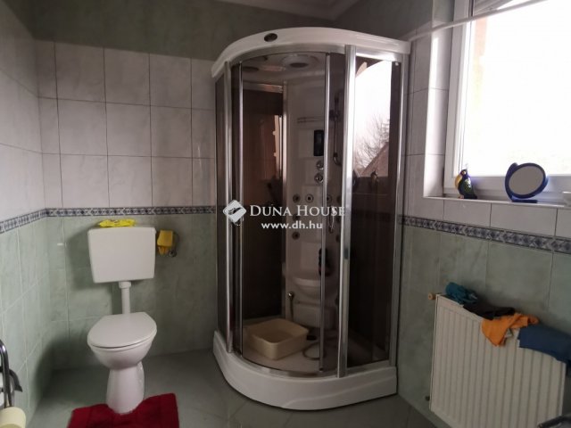 Eladó családi ház, Érden 185 M Ft, 5 szobás