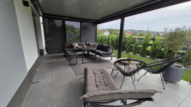 Eladó családi ház, Sopronban 185 M Ft, 4 szobás