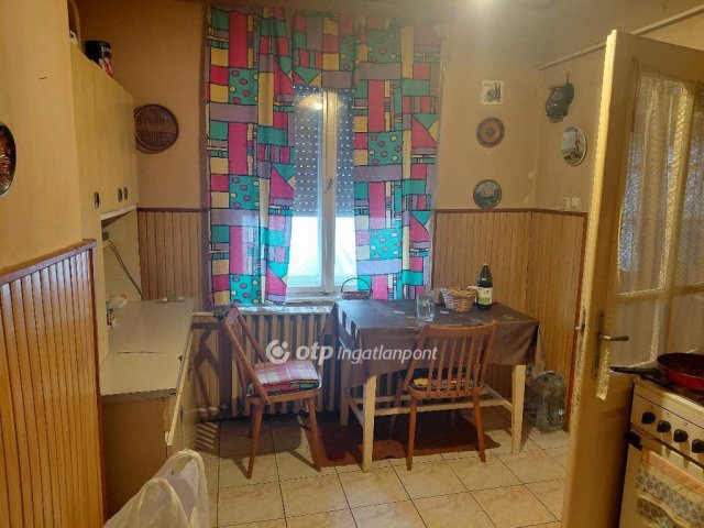 Eladó családi ház, Jászfényszarun 29 M Ft, 3 szobás
