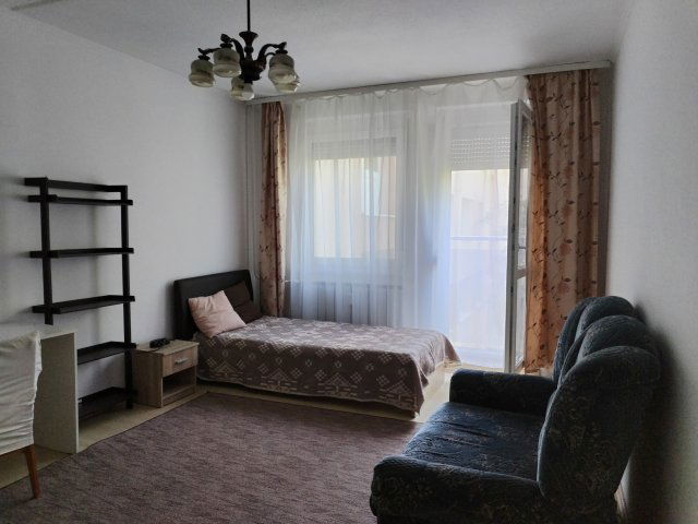 Eladó panellakás, Győrött 49 M Ft, 3+1 szobás