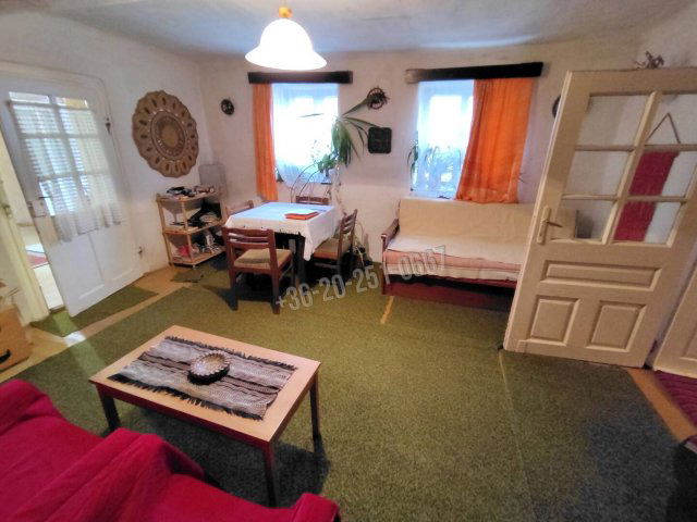 Eladó családi ház, Lánycsókon 9 M Ft, 3 szobás