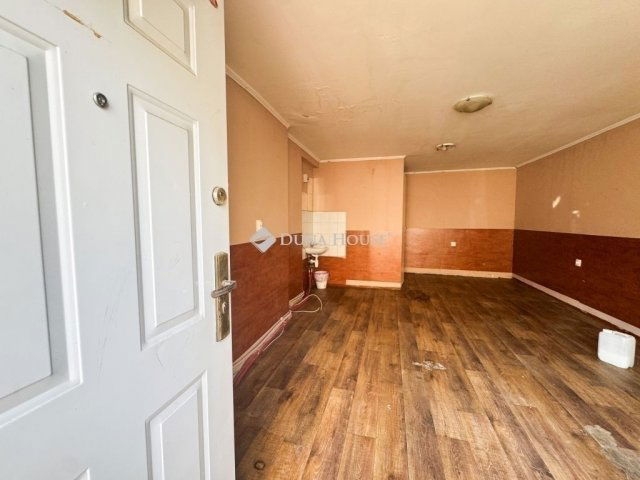 Eladó családi ház, Budapesten, XV. kerületben 169 M Ft