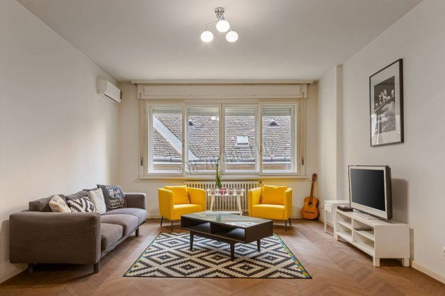 Eladó téglalakás, Budapesten, V. kerületben 199 M Ft, 3+1 szobás