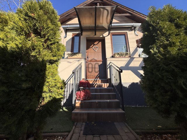 Eladó családi ház, Veresegyházon 159.99 M Ft, 4 szobás