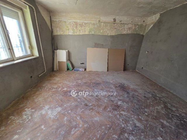 Eladó téglalakás, Miskolcon 17.8 M Ft, 1+1 szobás