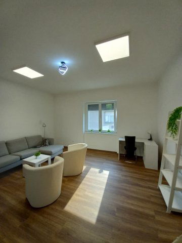 Kiadó téglalakás, albérlet, Pécsett 250 E Ft / hó, 2 szobás